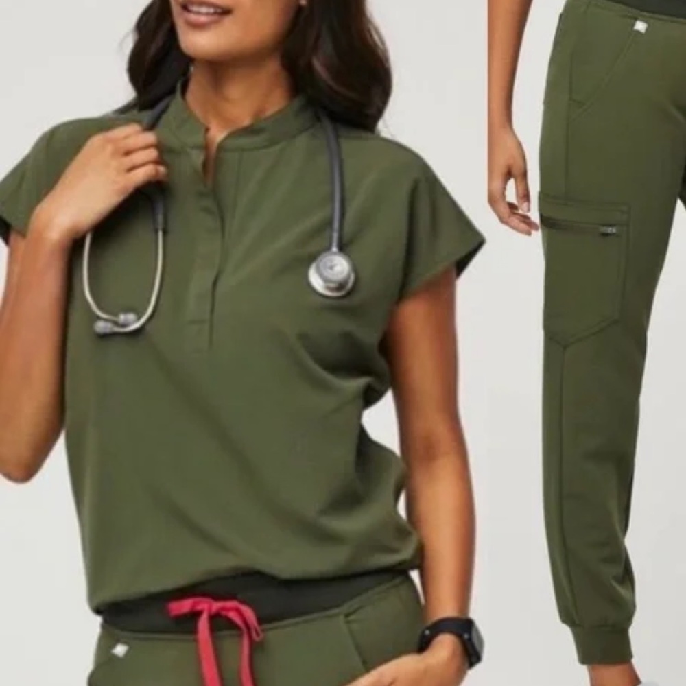 Rafaela Figs Oversized Scrub Top - Dark Olive XS Limited Edition